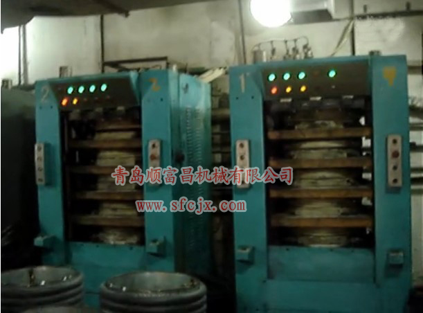 內胎硫化機工作過程(圖)www.xycoop.com.cn